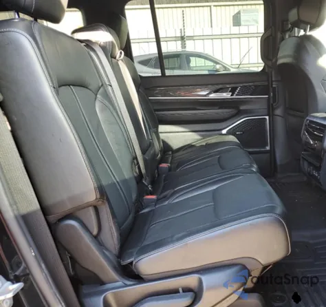 2022 Jeep Wagoneer Series Ii from USA, damaged, VIN 1C4SJUBT2NS168092